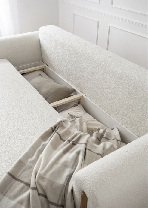 Canapea extensibilă modernă Eltap Arcadova – Design minimalist, stare excelentă