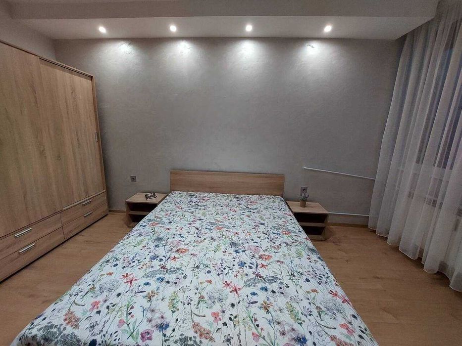 Дава се под наем Тристаен апартамент в София, Лозенец - 82 кв.м за 648.21 € - Снимка #1