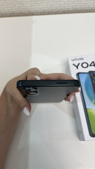Vivo/Y04 зелёный цвет