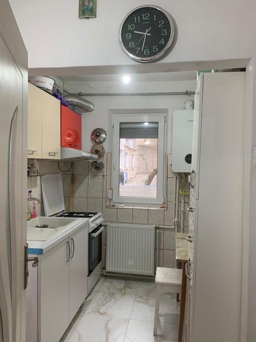 Vand apartament 2 camere