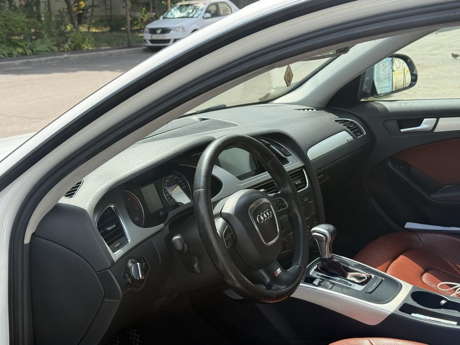 AUDI A4 Avant 2010 — imagine 3