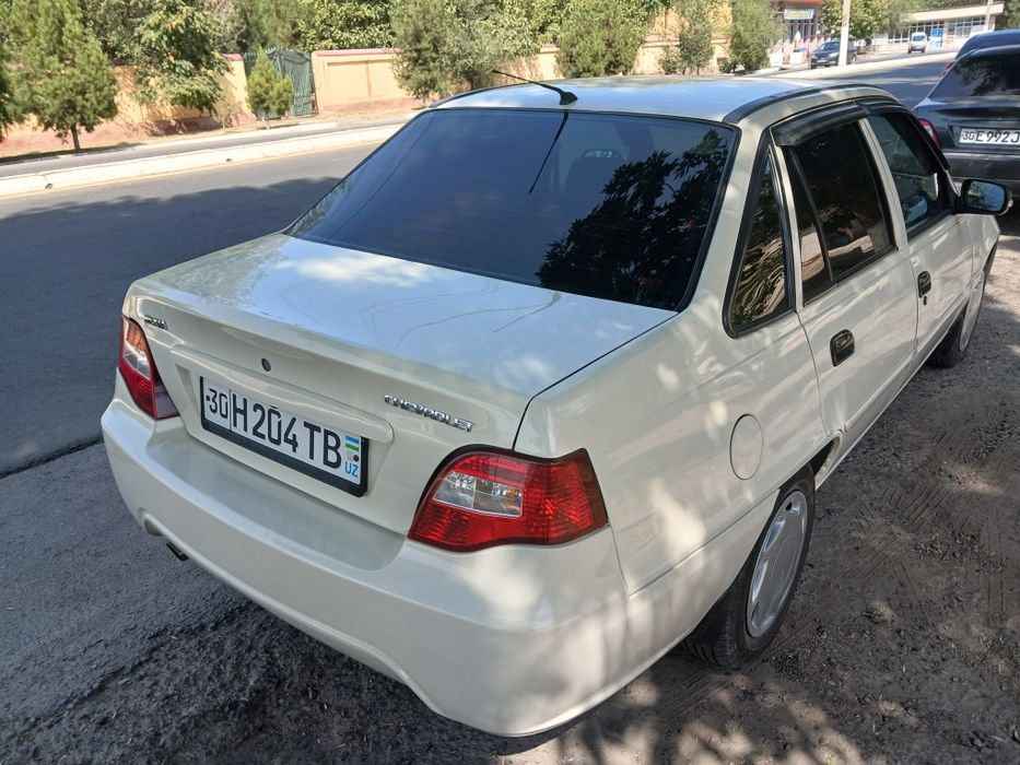 Nexia 2 yaxshi xolatda