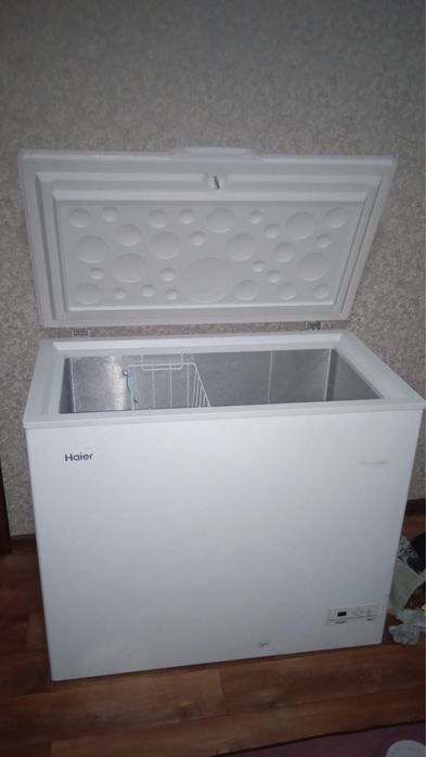 Продам морозильник Haier объемом 200 литров.