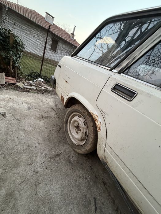 Продавам Лада 2104 Комби – 1986 г.