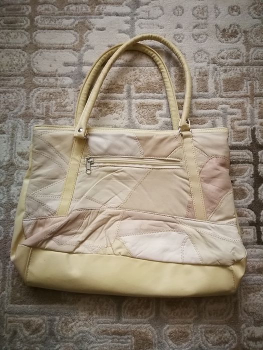 Продам женскую сумочку.