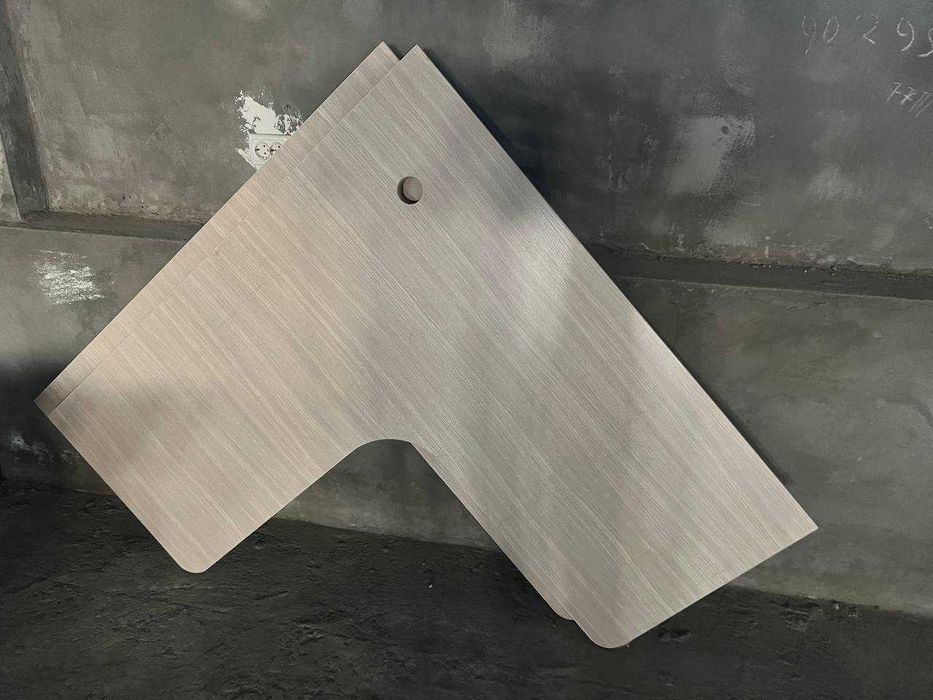 Mebel sotiladi: stol, shkaf, stul | Продается мебель: стол, шкаф, стул