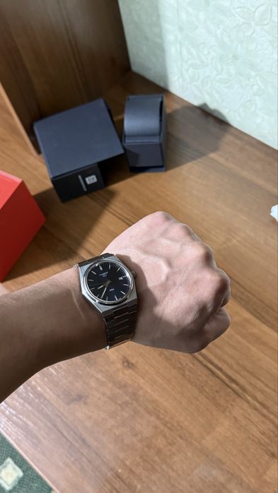 Продаю срочно оригинальные часы TISSOT PRX