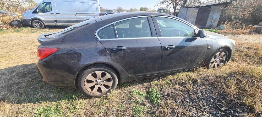 Opel Insignia, на части.