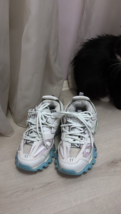 Balenciaga track обувки бели