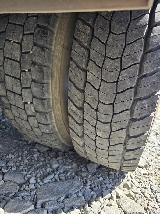 Mercedes Benz Atego  cu macara