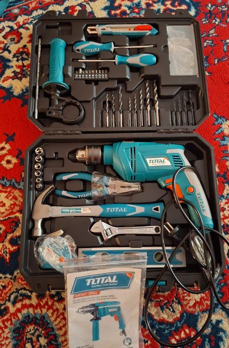 Дрель, набор в кейсе Total
