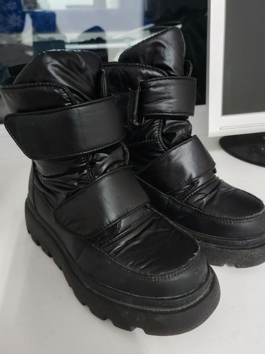 Продам детские сапожки размер 34 зимний в отличном состоянии за 4000