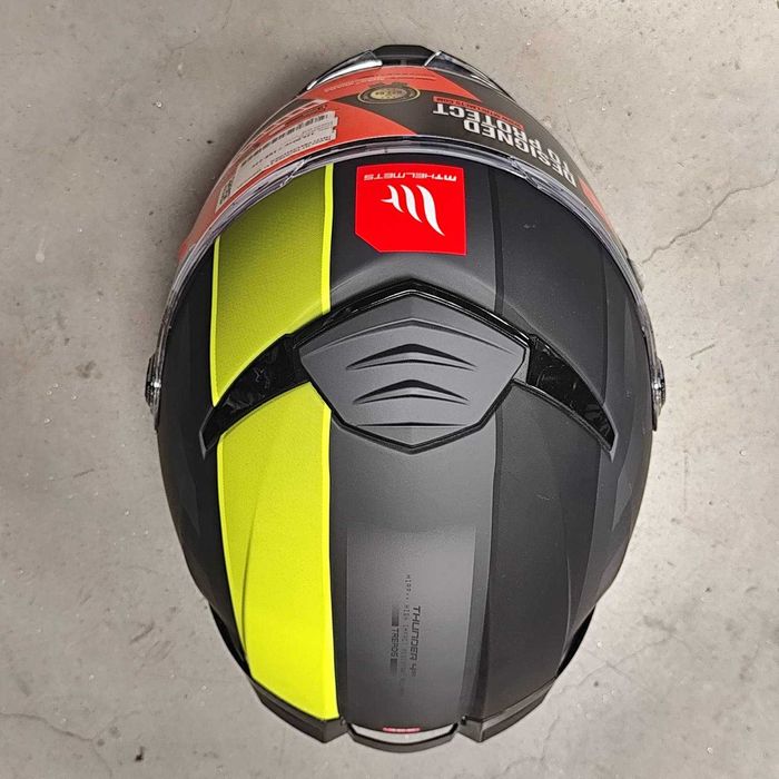 ПРОМОЦИЯ Каска MT Thunder 4 SV Treads D3 MATT Grey/Yellow- Код: 71787