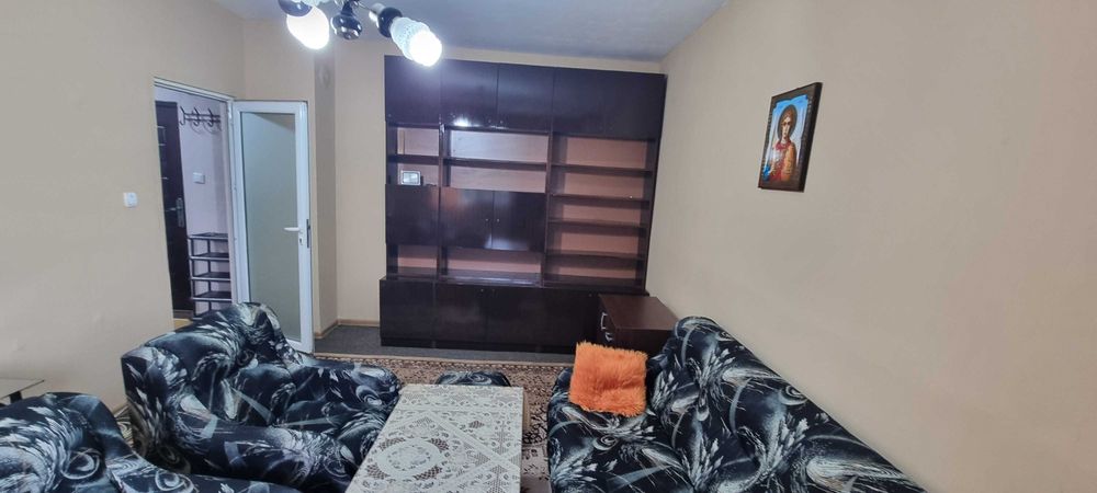 Дава се под наем Двустаен апартамент в Разград, Орел - 56 кв.м за 340 € - Снимка #1