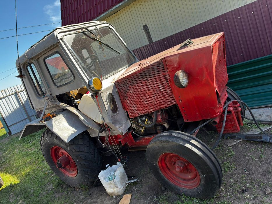 Продам трактор т25