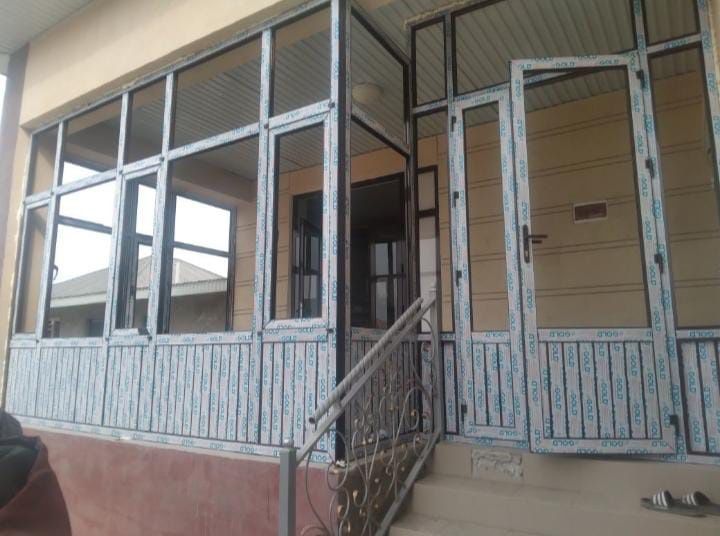 Пластиковые Окна двери витражи