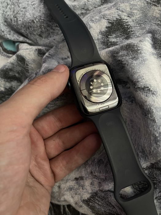 PS5 и Apple Watch Series 8