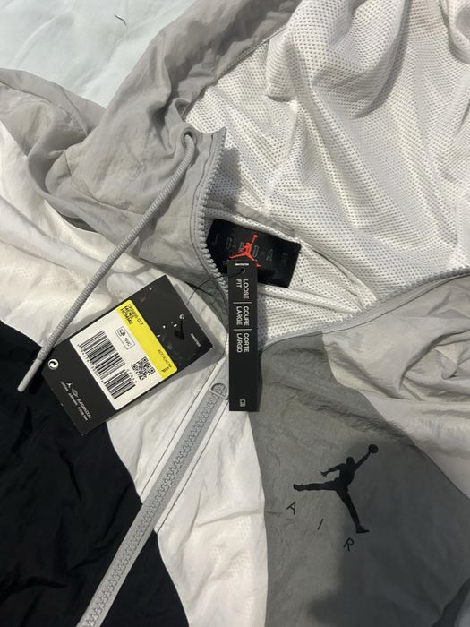 Ветровка яке Jordan нова S