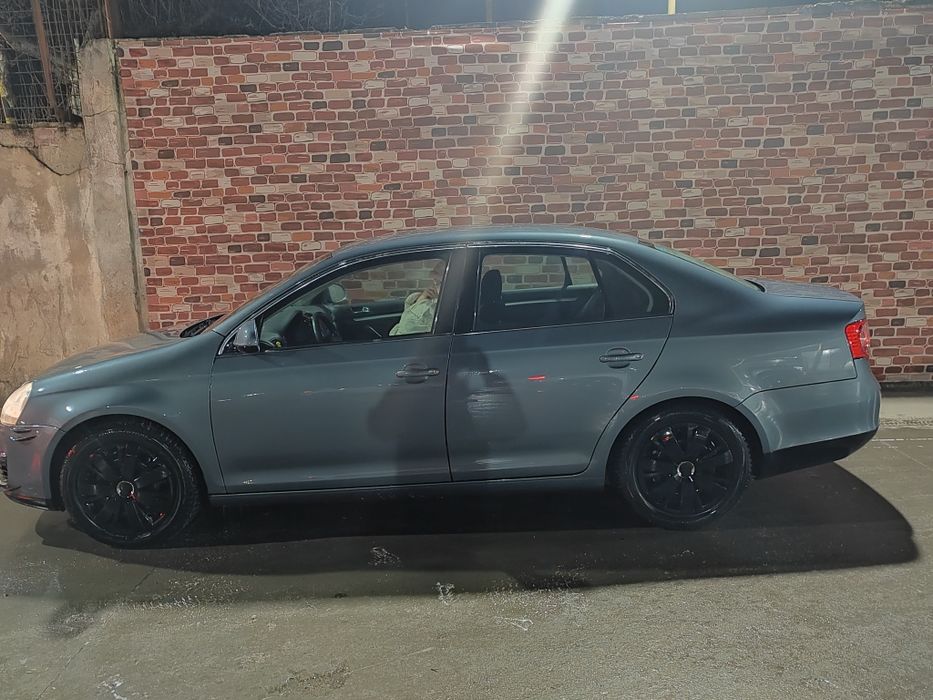 Vw jetta 1.6 benzina+gpl 
- [ ] Vwv getta 2006, 1,6 benzina, cod motor