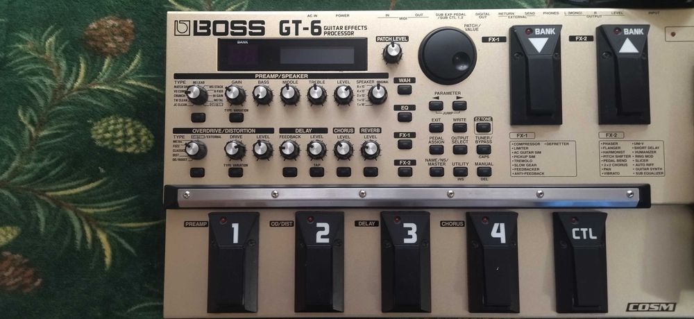 BOSS GT6 Multi effect  processor
