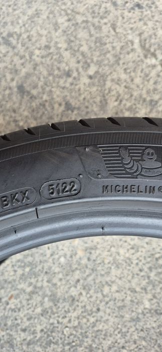 4 anvelope vara Michelin 225/45/17,dot 2022.Pretul este pe bucata.