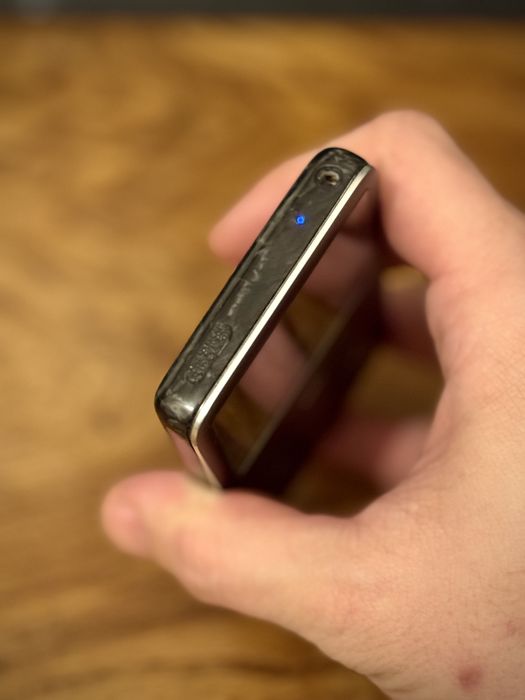 iPod Classic 6th – Custom UNIC, fibră de carbon