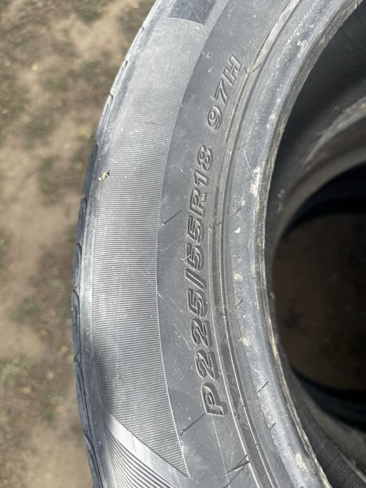 225/55/R18 шины продам
