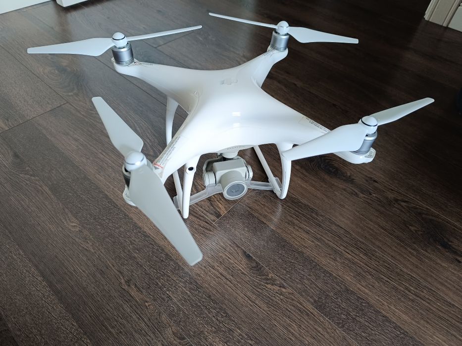 Дрон DJI Phantom 4 Advanced