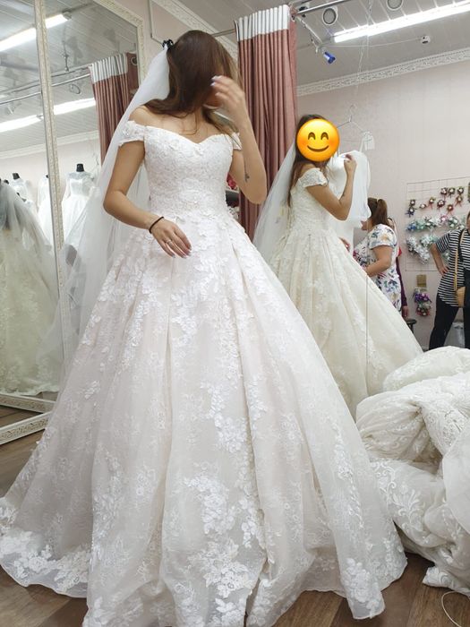 Свадебное платье