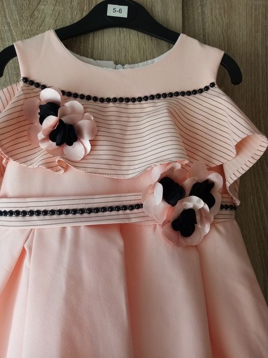 Детска официална рокля за 4-5 годишно момиченце