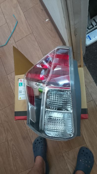 Lampa stop Toyota prius plus piese caroserie Toyota produs plus