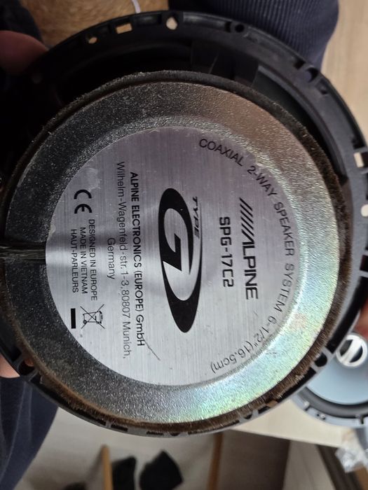 Продавам Alpine cde-153ebt