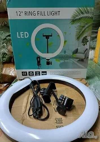 LED ринг лампа 12 инча с трипод и вградено дистанционно