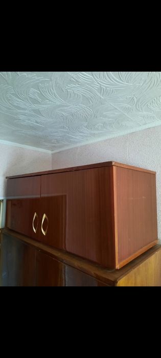 Тумбочки антресоль сервант