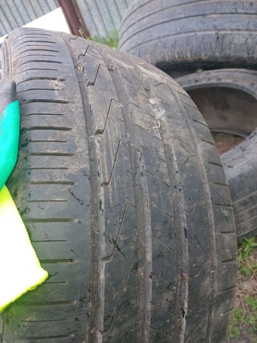 Шины комплект 235/45R18