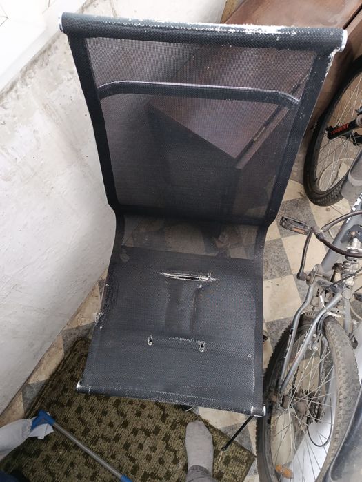 Офисное кресло    .