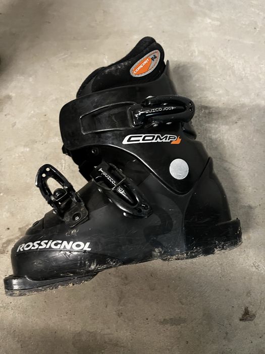 Детски ски обувки, цената е за двата чифта