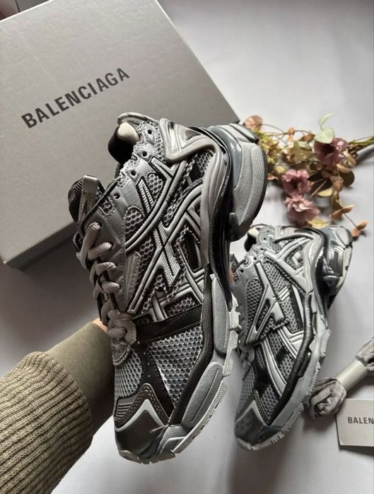 Balenciaga Runner
