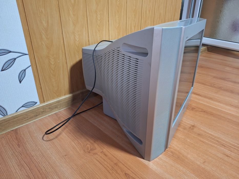 Televizor Sony  2004