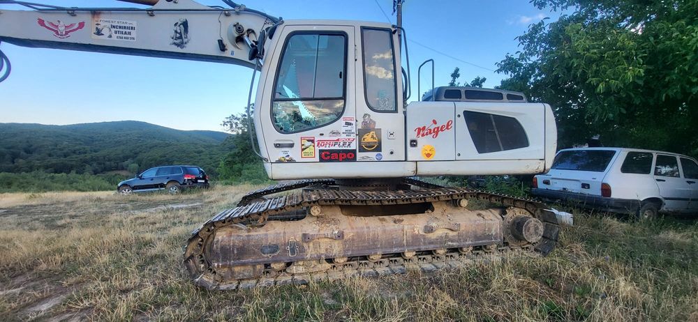 Vând excavator Liebherr 916 în perfecta stare de functionare