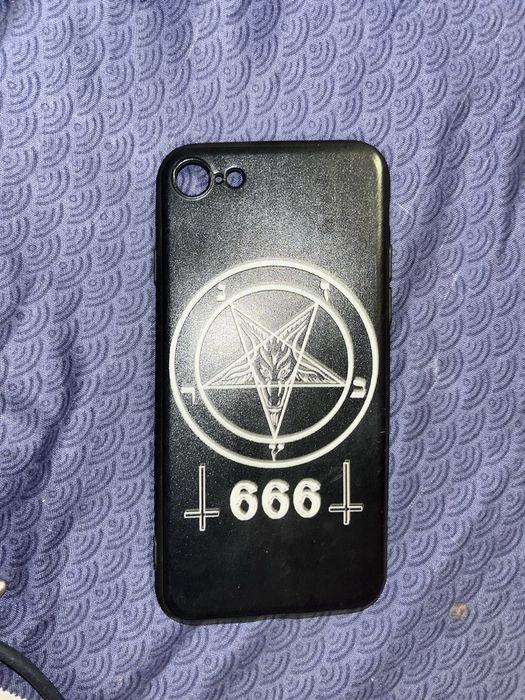 Чехлы на Iphone7