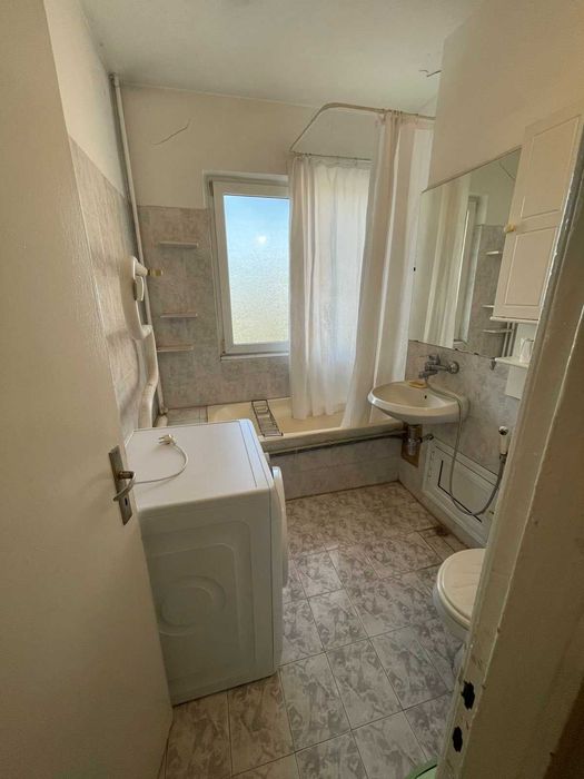 Продава се Двустаен апартамент в Пловдив, Изгрев - 63 кв.м за 1191 €/кв.м - Снимка #17