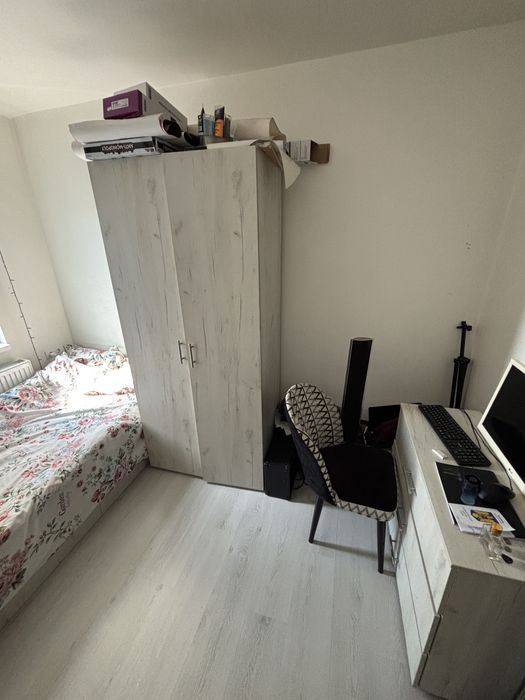 Vand apartament 3 camere