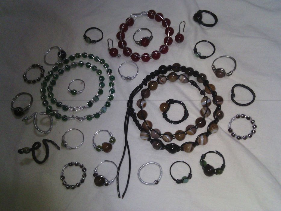 Обеци от морски миди, бижута с полускъпоценни камъни