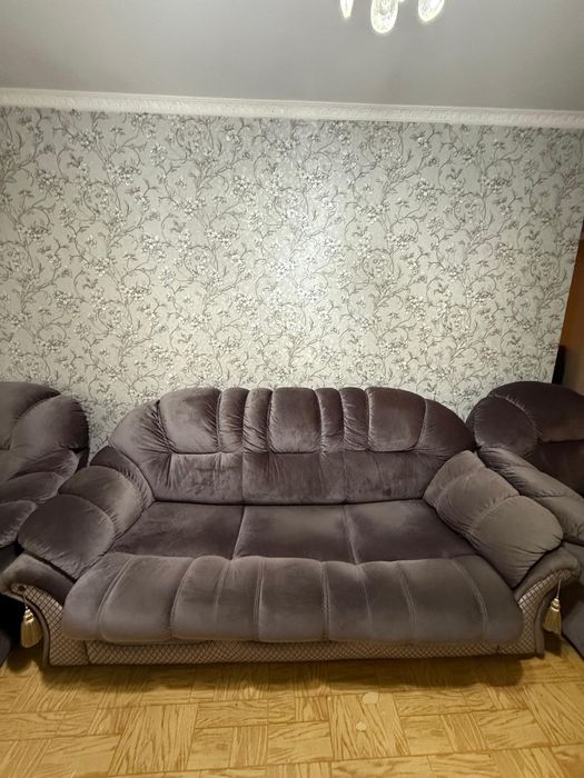 Диван раскладной + кресла в комплекте
