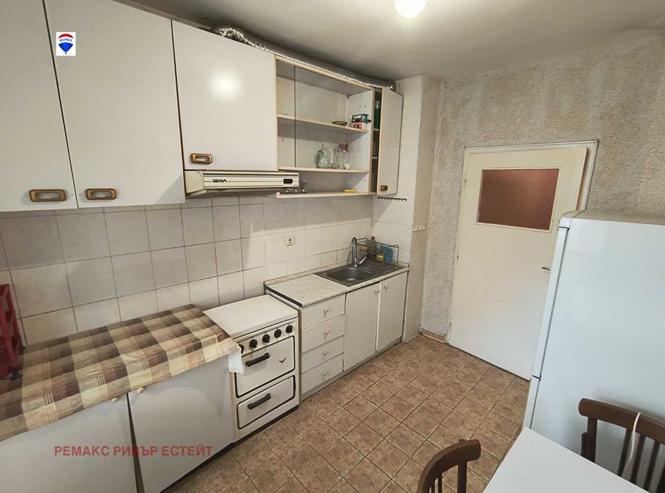 Дава се под наем Двустаен апартамент в Русе, Широк център - 60 кв.м за 204 € - Снимка #4