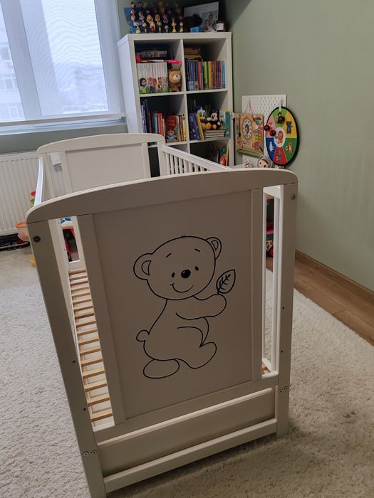 Patut din lemn alb Timmi cu sertar si bare detasabile