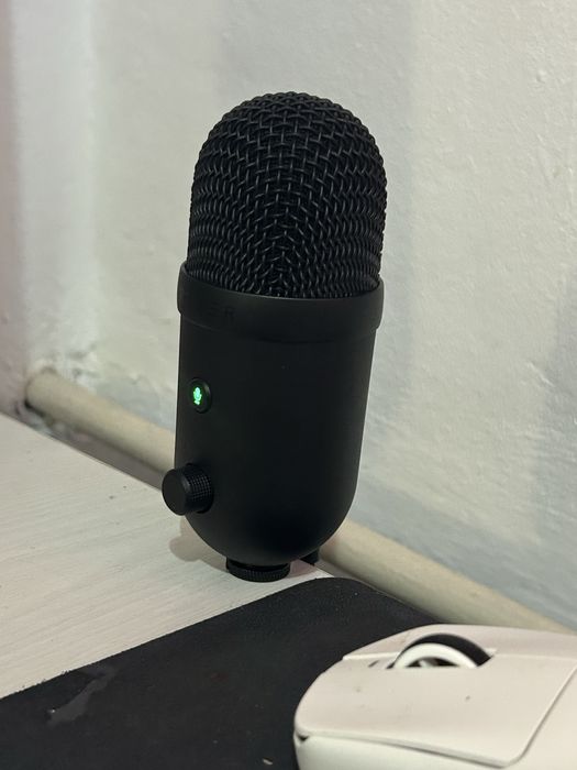 Razer Seiren V2 X