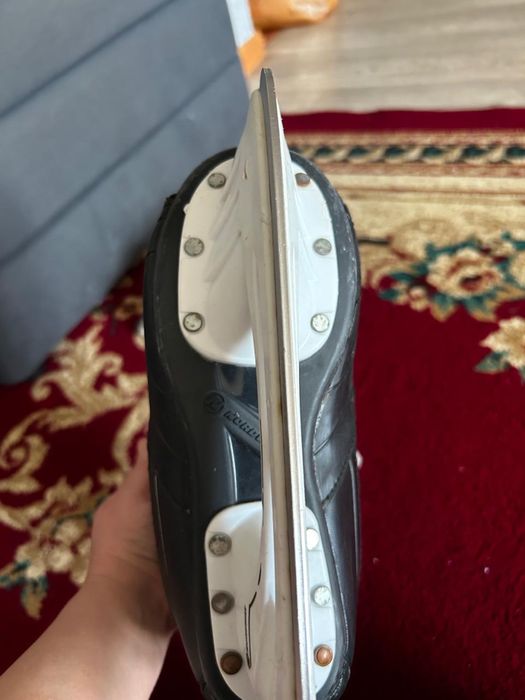 Продам коньки!!!