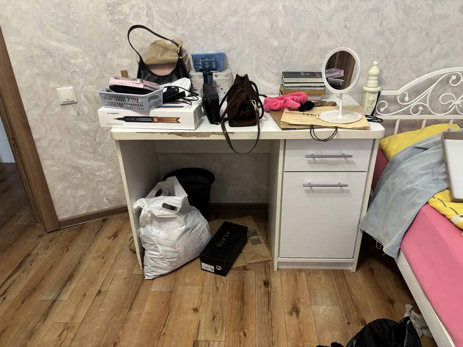 продам письменный стол